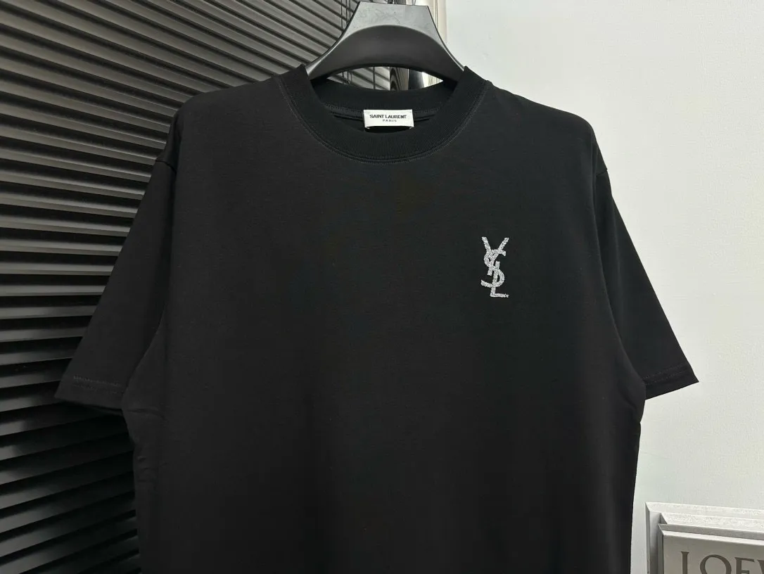 ￼ 【YSL】 25ss Classiclogo t Classic 260g ! ， ，os ， ， Same Style。 ：Black，White Size：XS-L